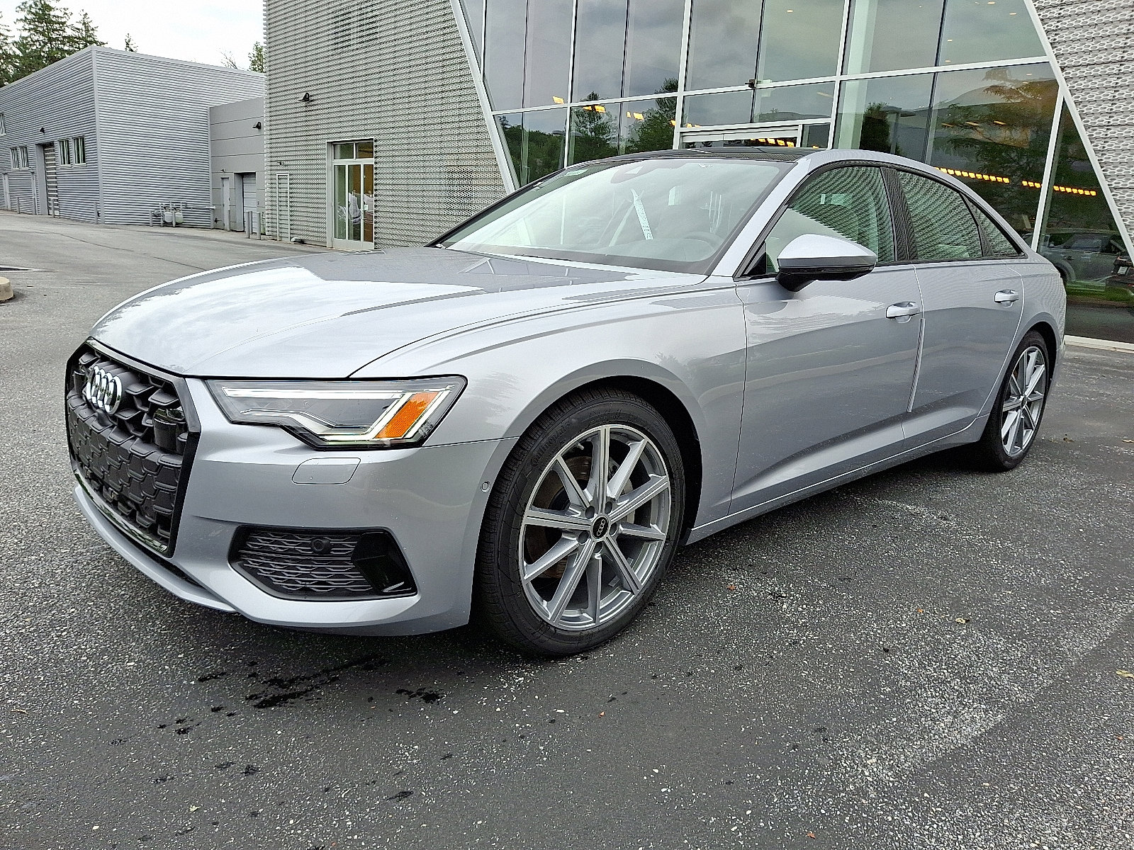 New 2025 Audi A6 Premium Plus image 2