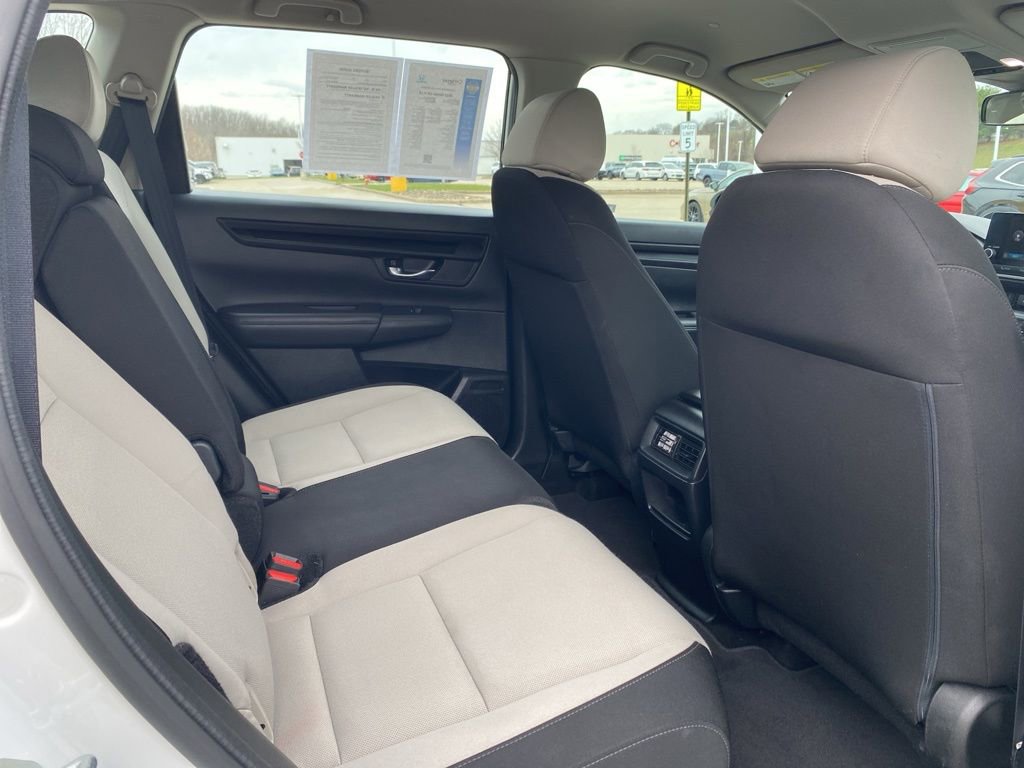Used 2023 Honda CR-V LX image 13