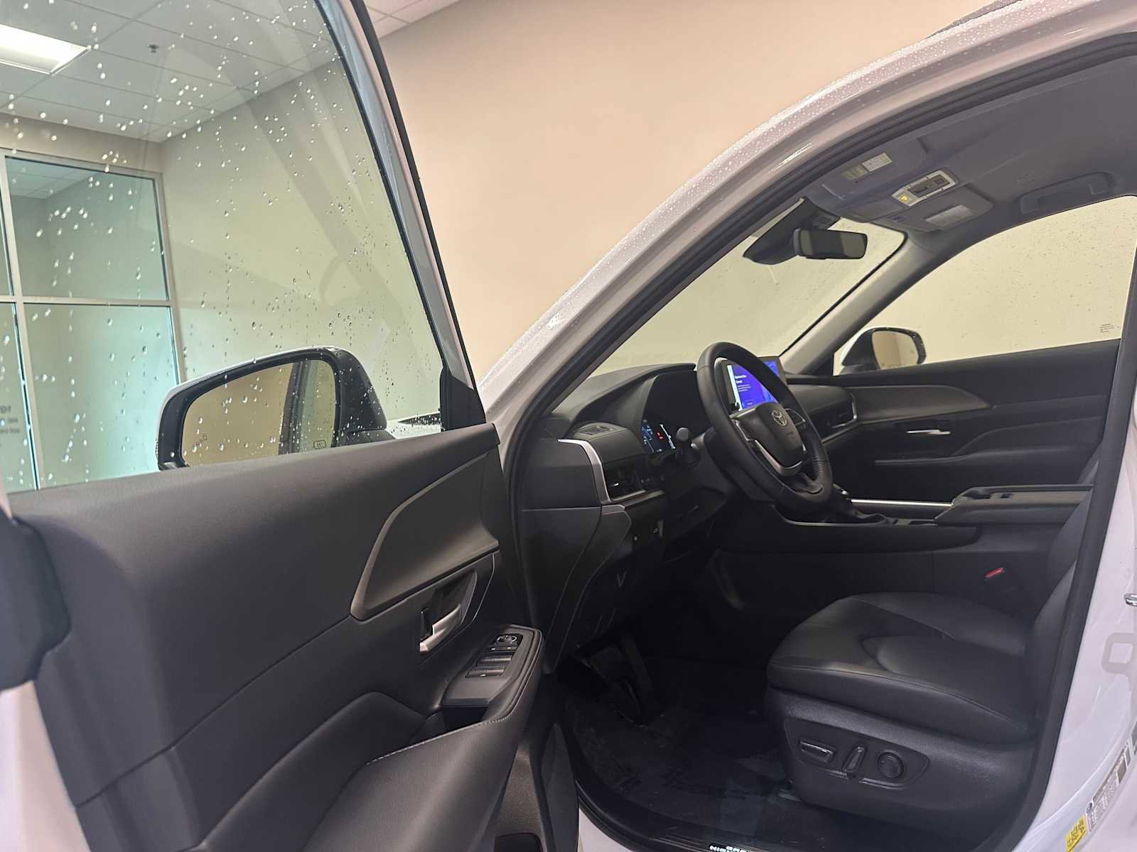 Certified 2025 Toyota Grand Highlander AWD Hybrid image 19