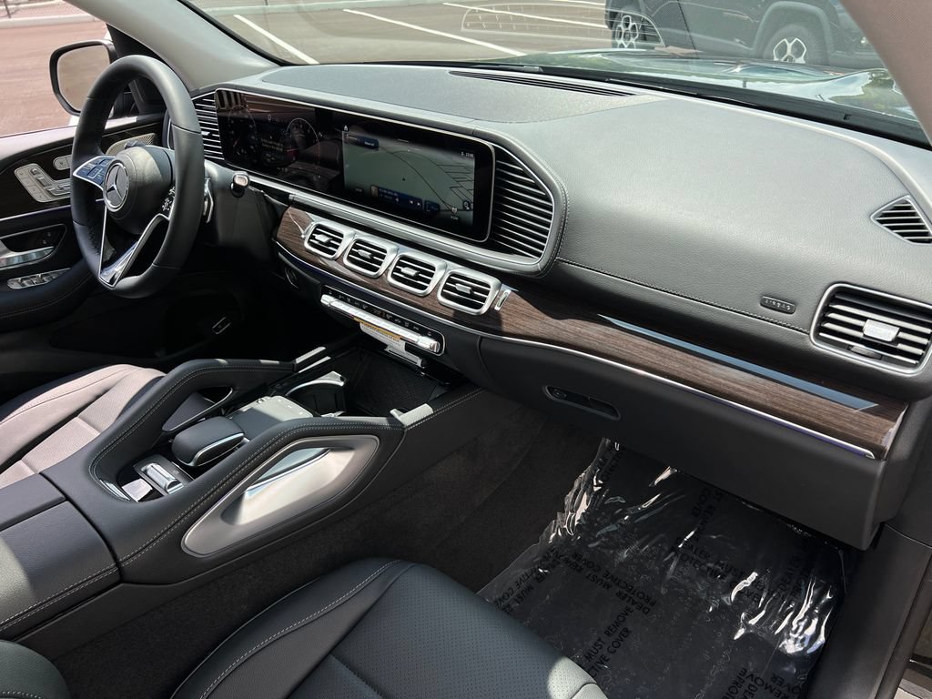 New 2026 Mercedes-Benz GLS 450 4MATIC image 30