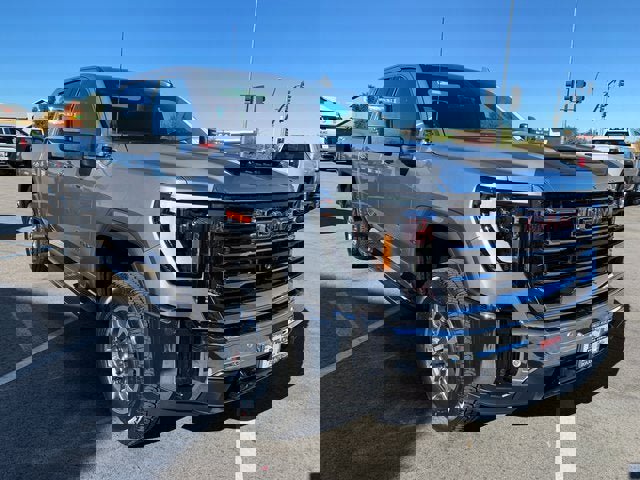 New 2026 GMC Sierra 2500 SLT w/ SLT Premium Package image 4