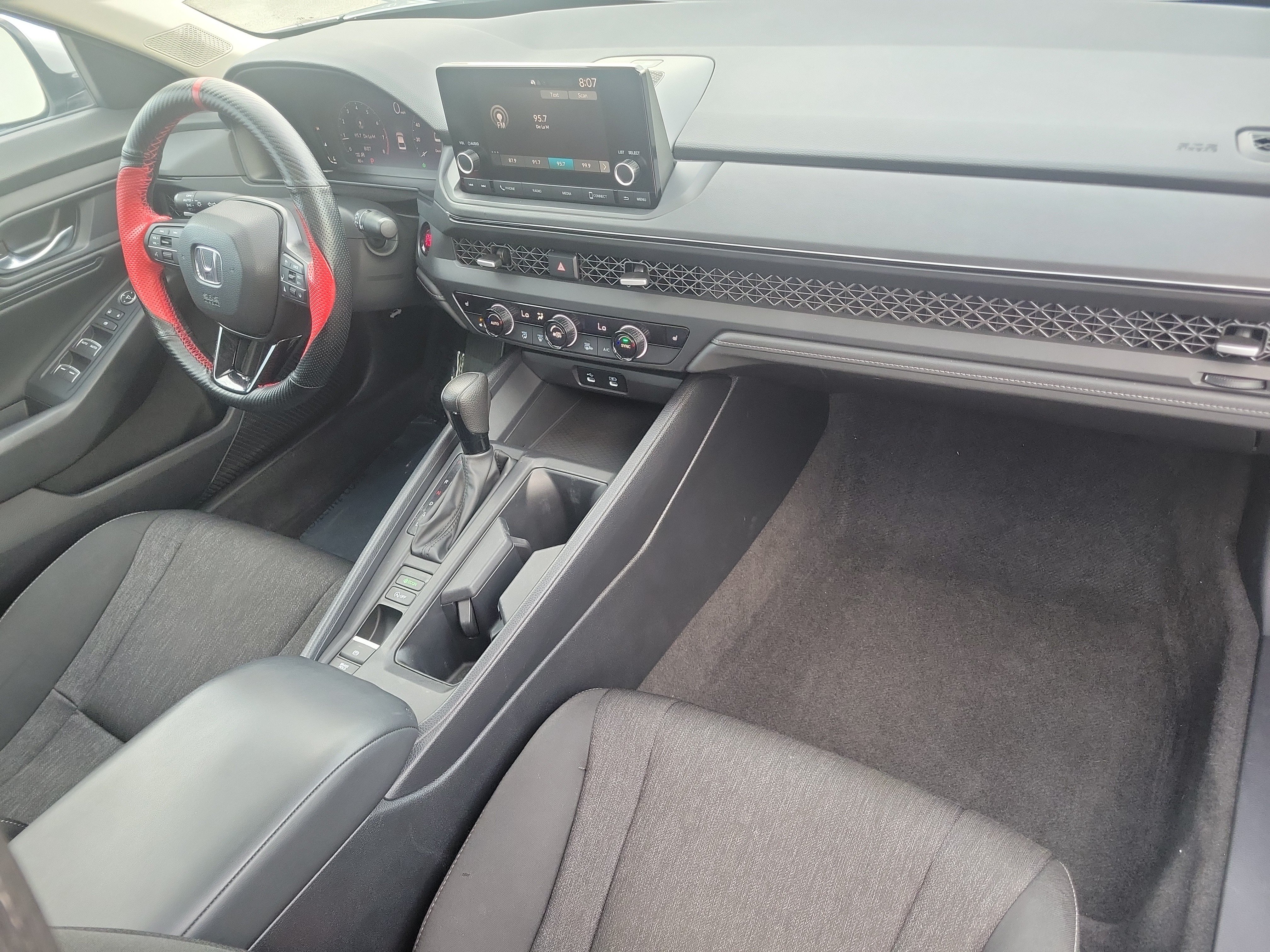 Used 2023 Honda Accord EX image 17