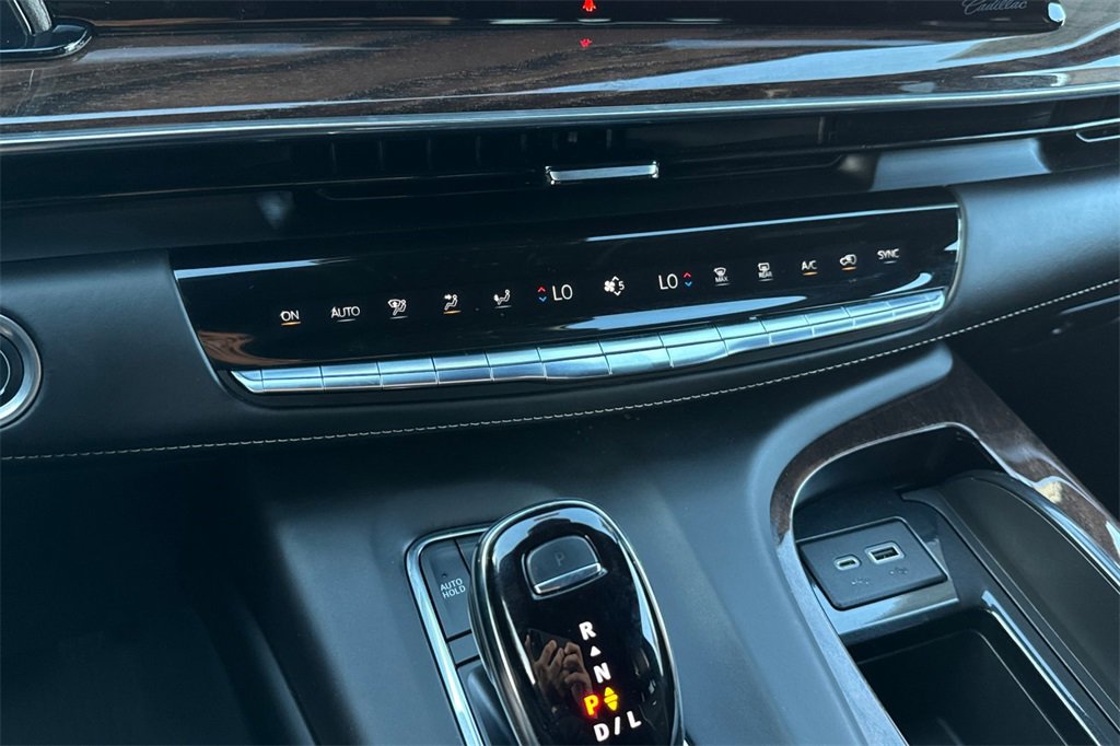 Used 2023 Cadillac Escalade ESV Sport Platinum image 26