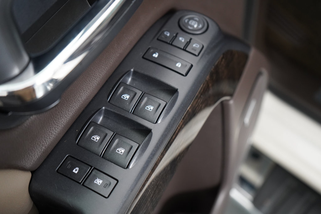 Used 2015 GMC Sierra 1500 Denali AWD/4WD image 20