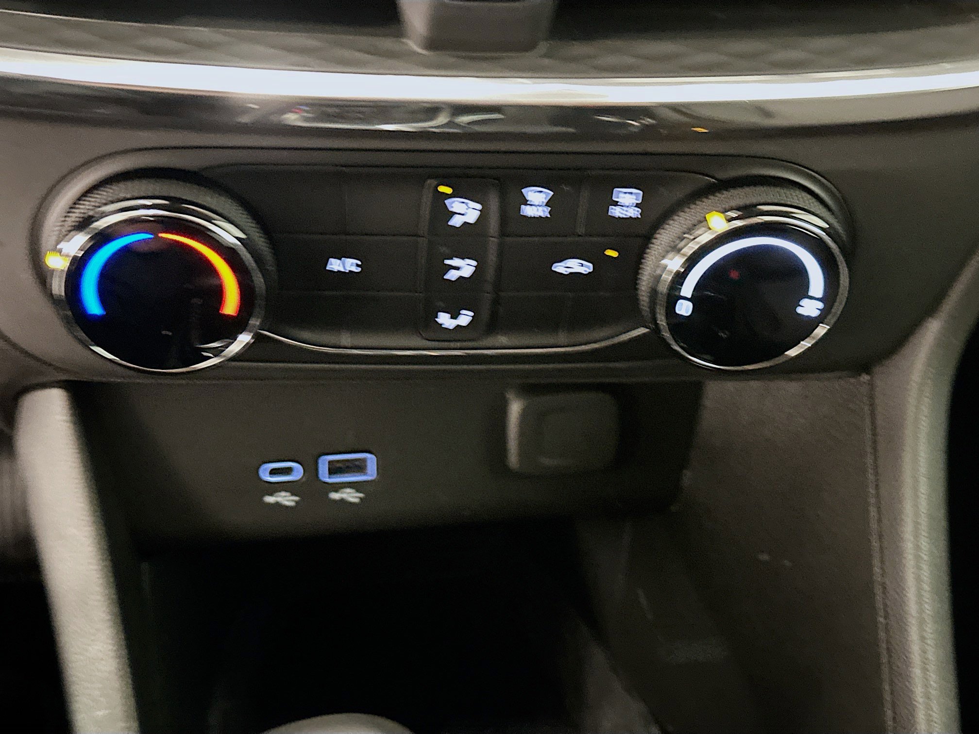 Used 2025 Buick Encore GX Preferred image 24