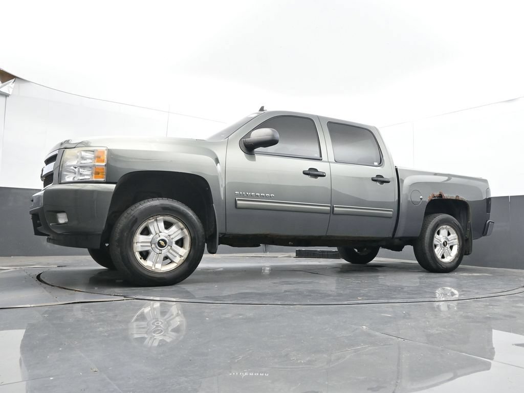 Used 2011 Chevrolet Silverado 1500 LT w/ All-Star Edition AWD/4WD image 27