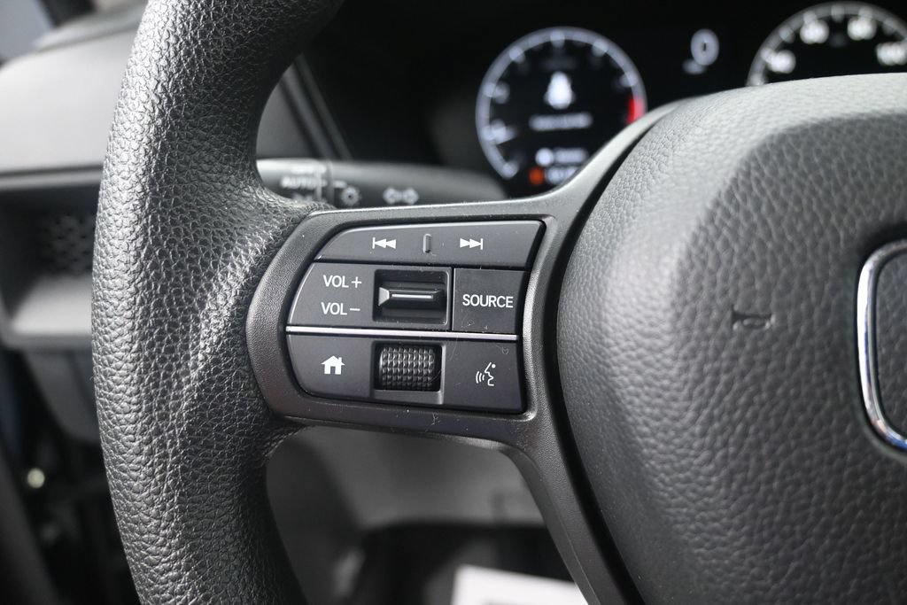 Used 2025 Honda CR-V LX image 20