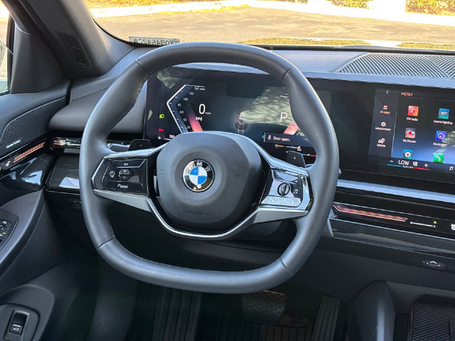 Used 2024 BMW 530i w/ Convenience Package RWD image 23