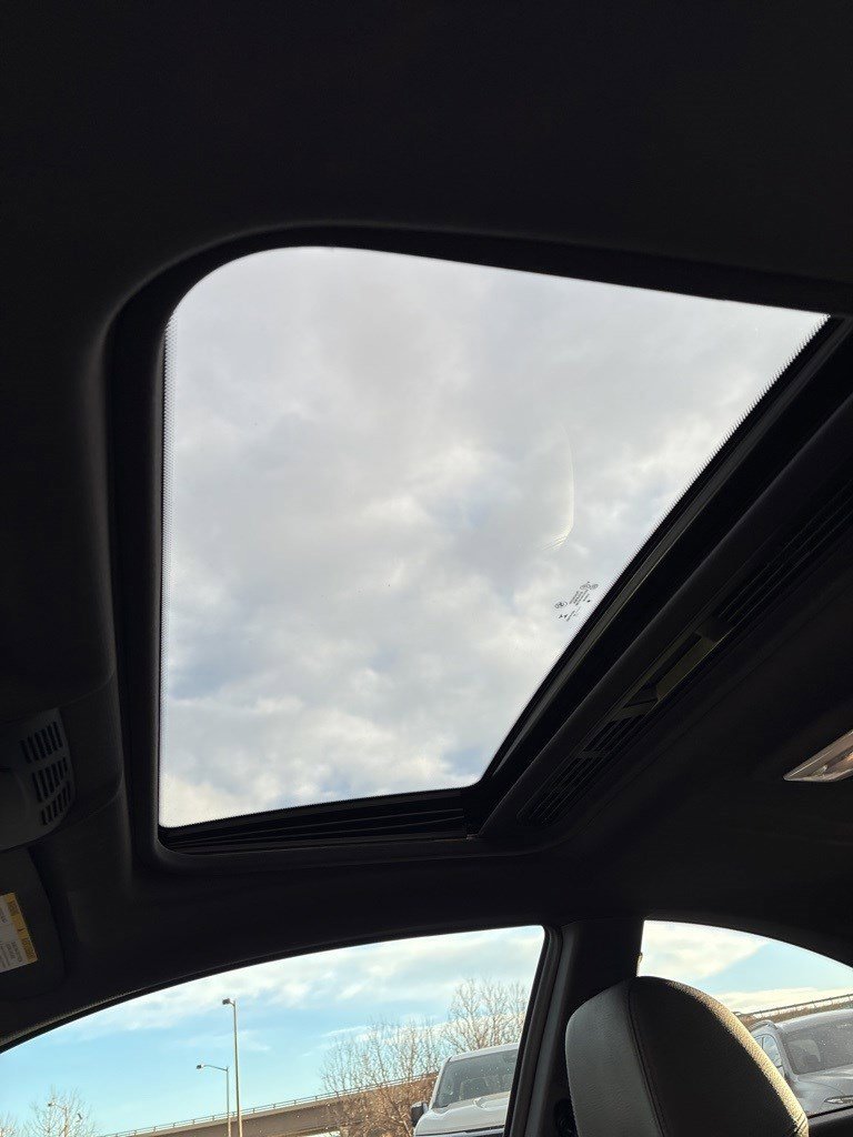 Used 2015 BMW M235i xDrive Coupe image 11