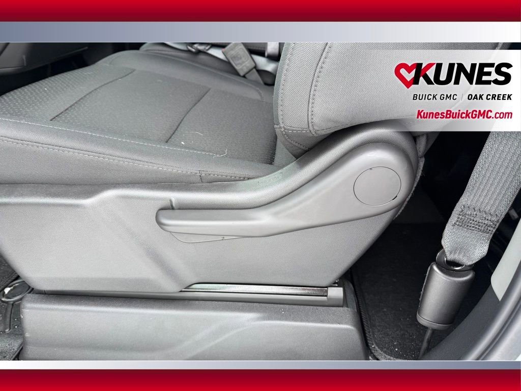 Used 2025 GMC Sierra 2500 Pro image 9