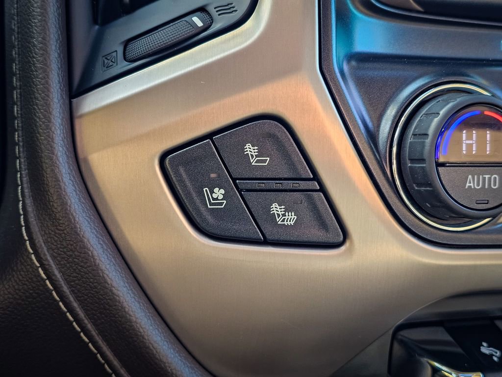 Used 2018 GMC Sierra 3500 Denali w/ Duramax Plus Package image 33