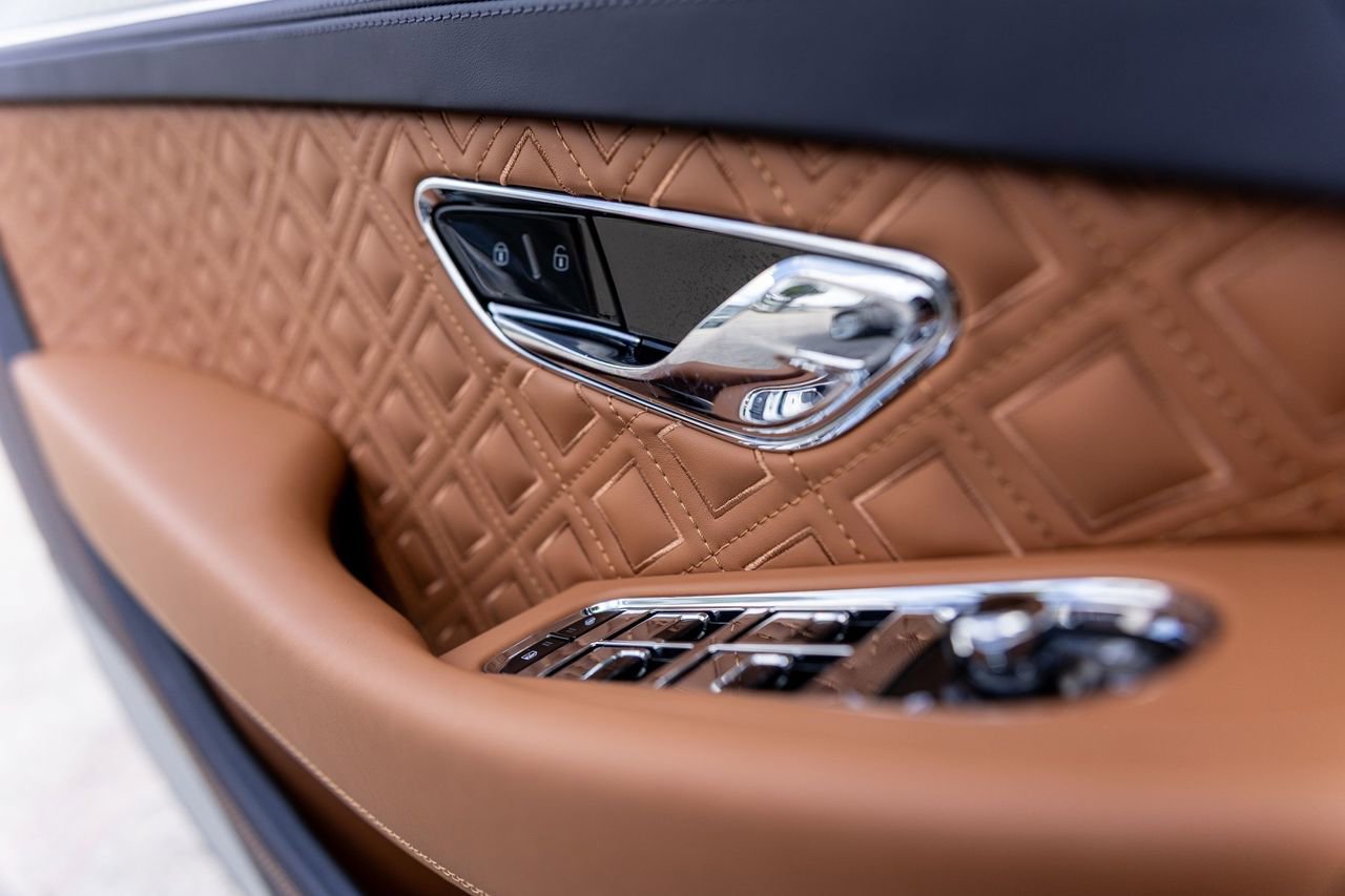 Used 2023 Bentley Continental GT Azure AWD/4WD image 51