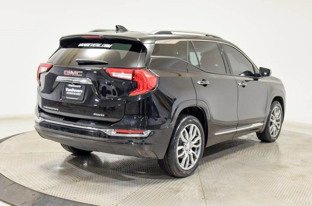 Used 2022 GMC Terrain Denali image 11