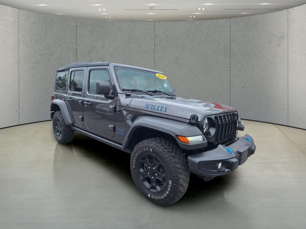 Used 2023 Jeep Wrangler Unlimited w/ Cold Weather Group AWD/4WD image 7