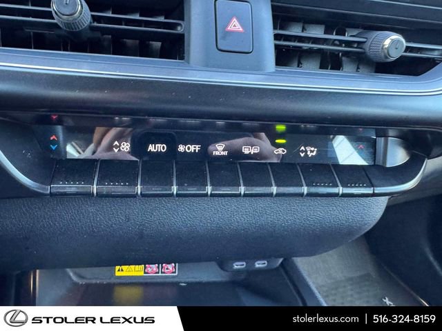 Used 2023 Lexus UX 250h AWD w/ Premium Package image 34