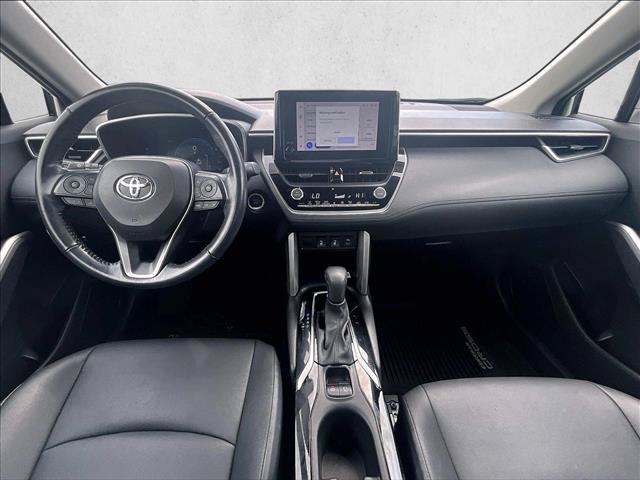 Used 2023 Toyota Corolla Cross XLE FWD image 16
