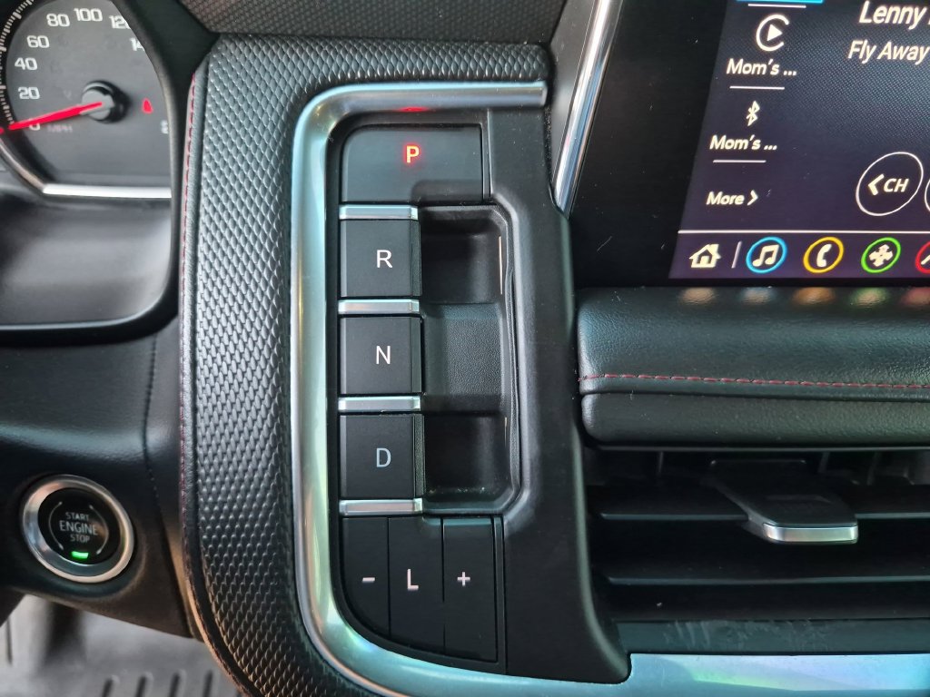 Used 2021 Chevrolet Suburban RST AWD/4WD image 24