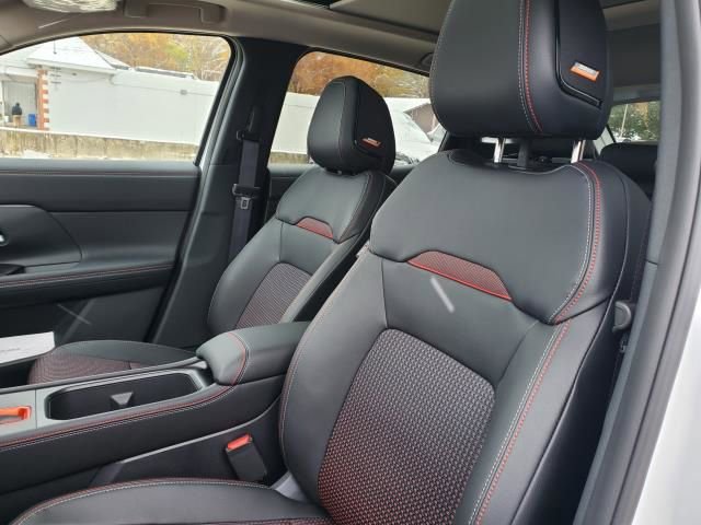 New 2026 Nissan Kicks SR image 20