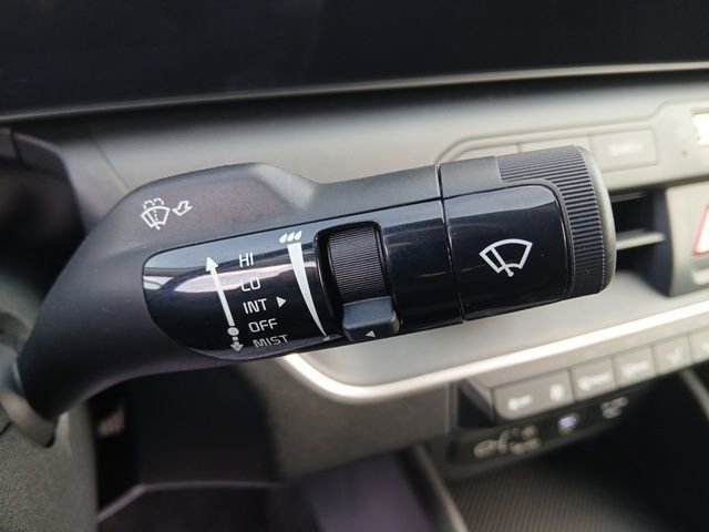Used 2025 Kia K4 FWD image 15
