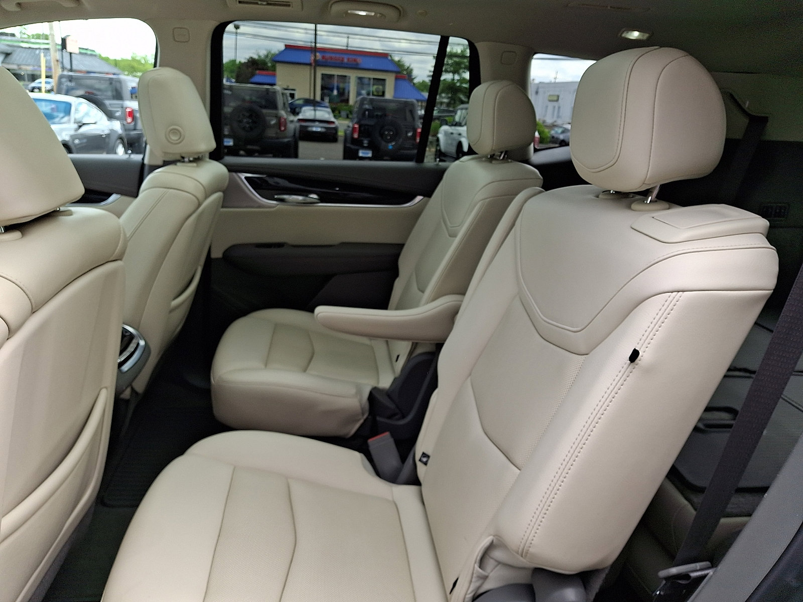 Used 2021 Cadillac XT6 Premium Luxury AWD/4WD image 11