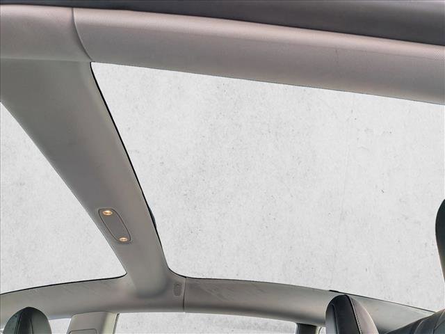 Used 2018 Tesla Model 3 Mid Range image 21