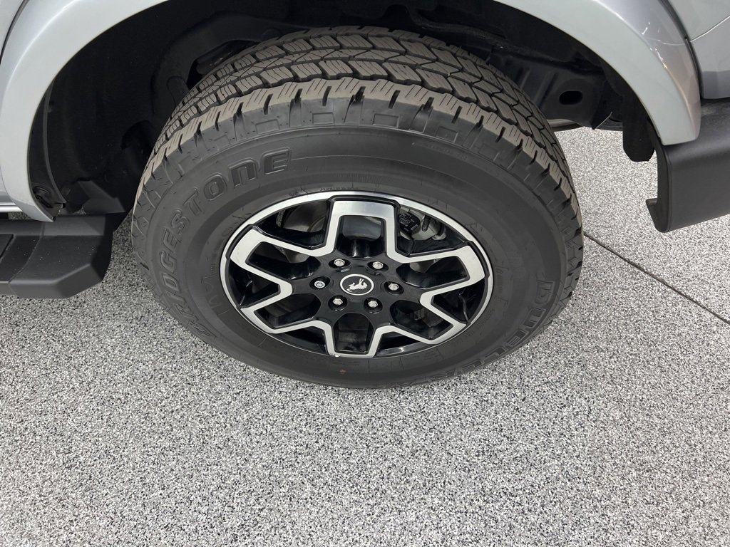 Used 2024 Ford Bronco Outer Banks image 8