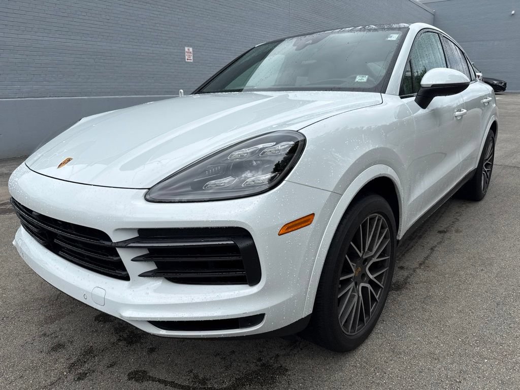 Used 2022 Porsche Cayenne Platinum Edition AWD/4WD image 1