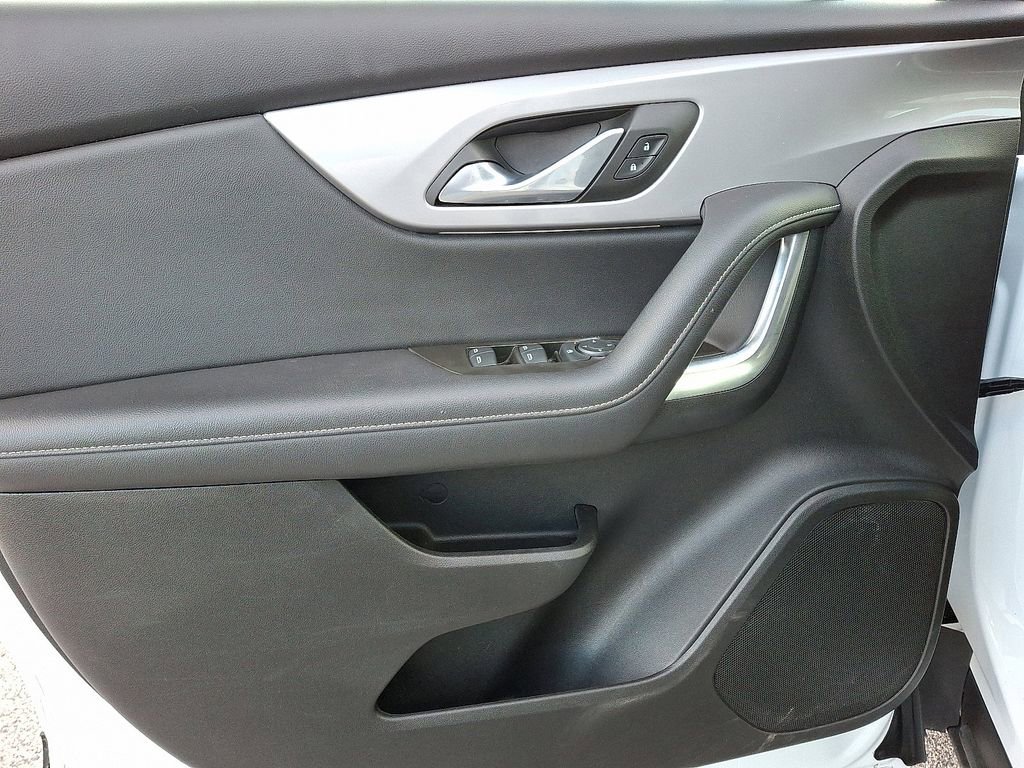 Used 2023 Chevrolet Blazer LT image 15