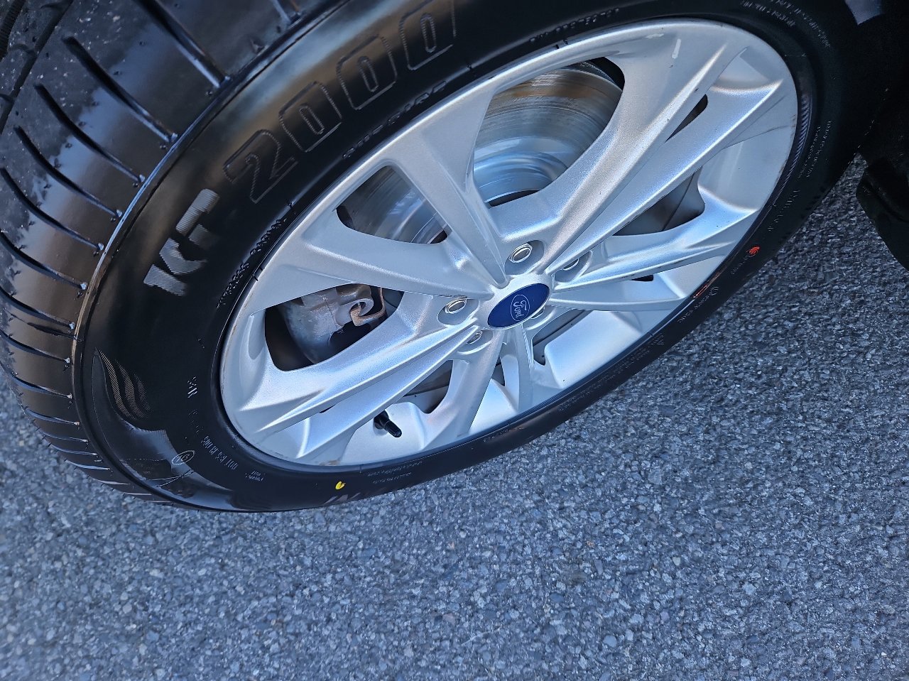 Used 2019 Ford Escape SEL image 10