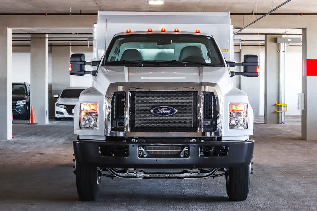 New 2027 Ford F650 2WD Regular Cab Super Duty image 2
