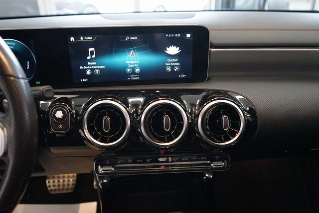 Used 2020 Mercedes-Benz CLA 250 4MATIC image 7