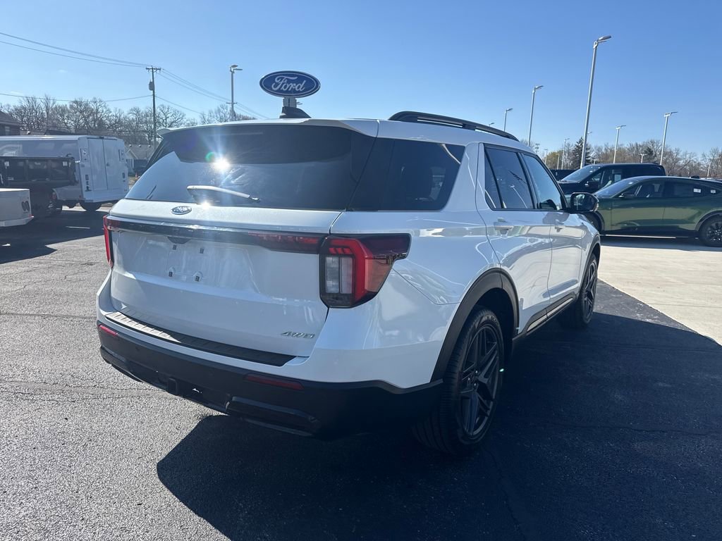 Used 2025 Ford Explorer ST-Line w/ Premium Package AWD/4WD image 6