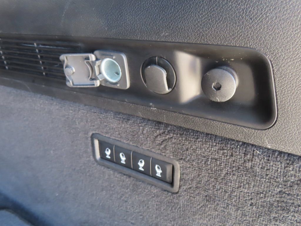 Used 2023 Jeep Grand Wagoneer Series III image 24