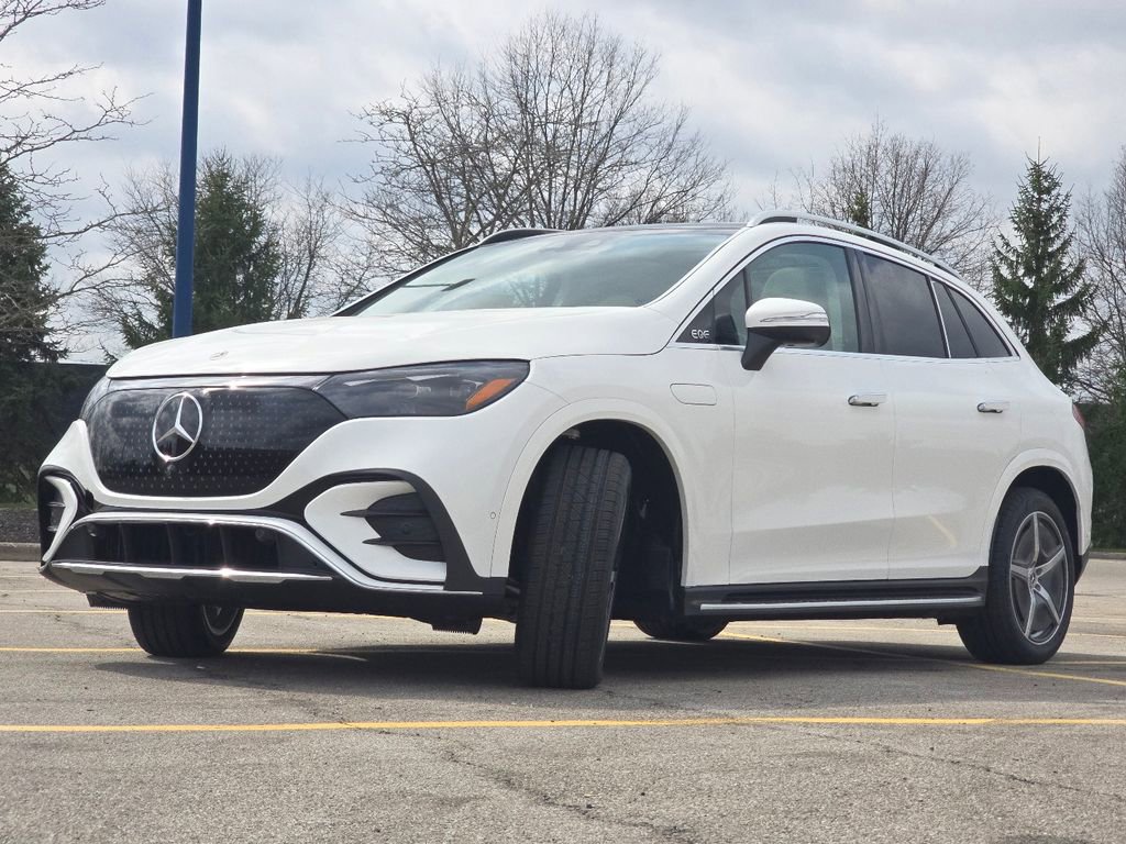 New 2026 Mercedes-Benz EQE 320 4MATIC SUV image 12