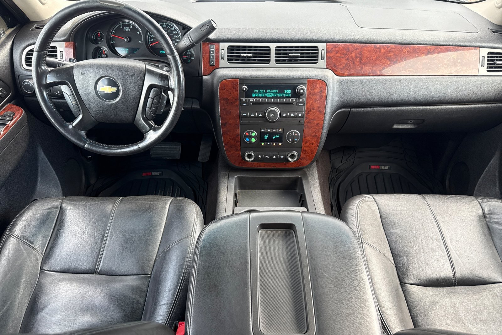 Used 2011 Chevrolet Silverado 2500 LTZ w/ LTZ Plus Package AWD/4WD image 14