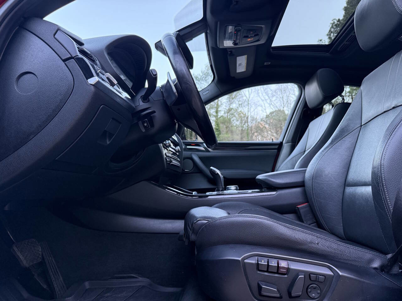 Used 2017 BMW X4 M40i image 34