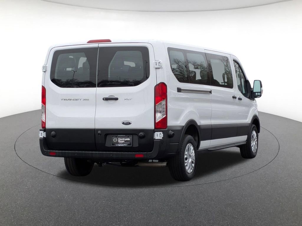 Used 2024 Ford Transit 350 XLT image 5