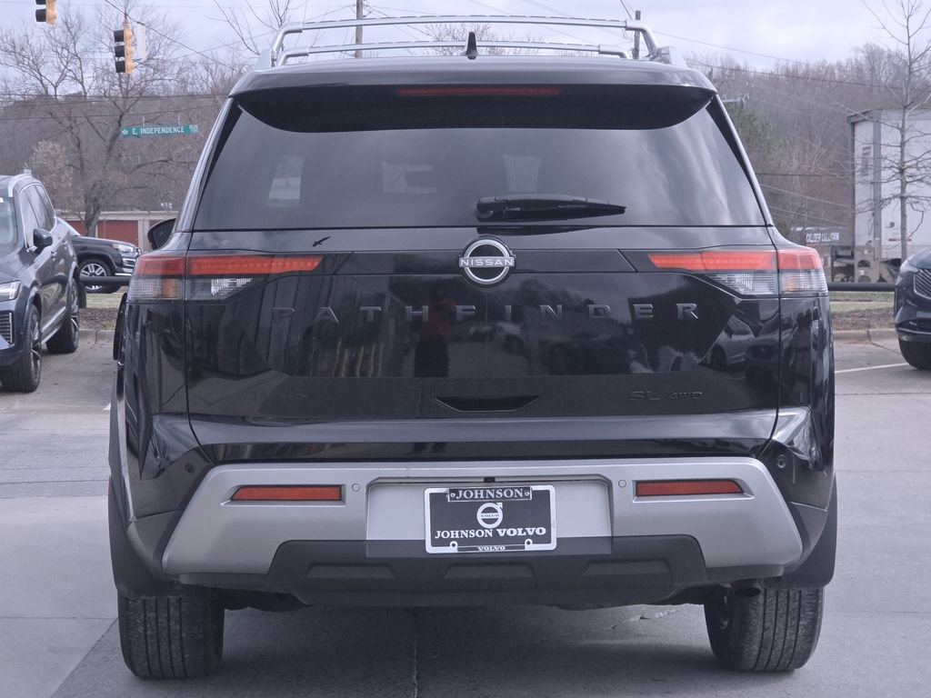 Used 2023 Nissan Pathfinder SL w/ Black Appearance Package image 8