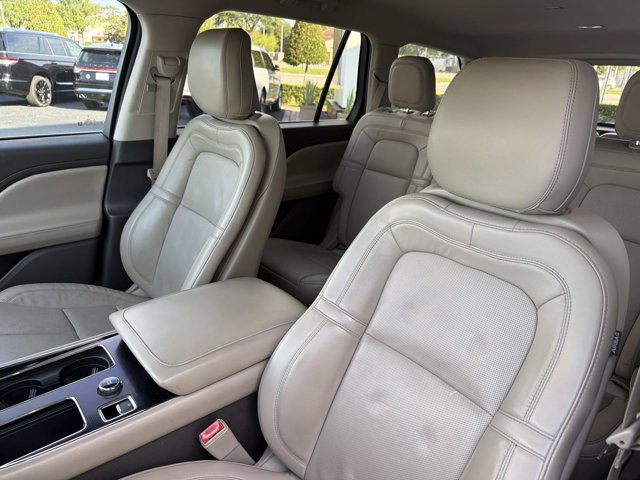 Used 2020 Lincoln Aviator Reserve w/ Elements Package Plus RWD image 14