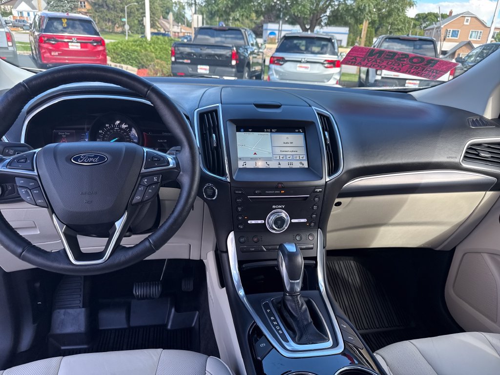 Used 2017 Ford Edge Titanium w/ Equipment Group 302A AWD/4WD image 23
