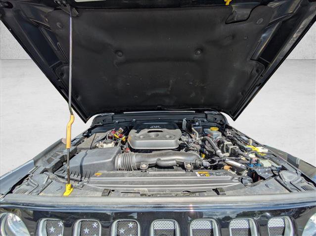 Used 2021 Jeep Wrangler Unlimited Sahara w/ Cold Weather Group image 28