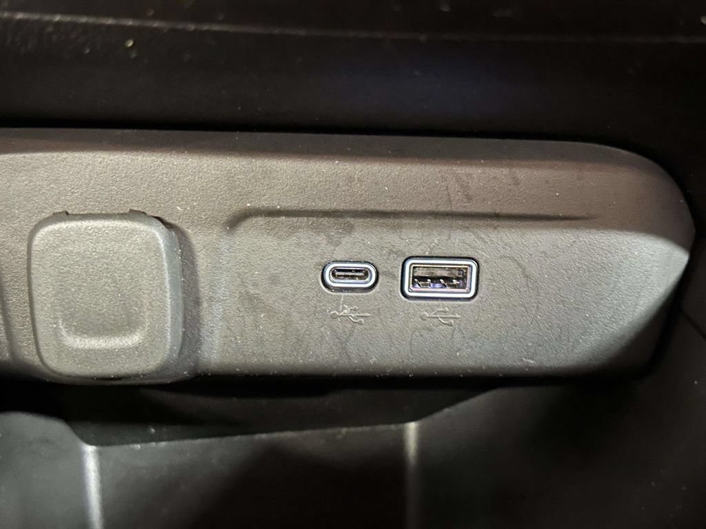 Certified 2024 Chevrolet Trax LS w/ LS Convenience Package FWD image 22