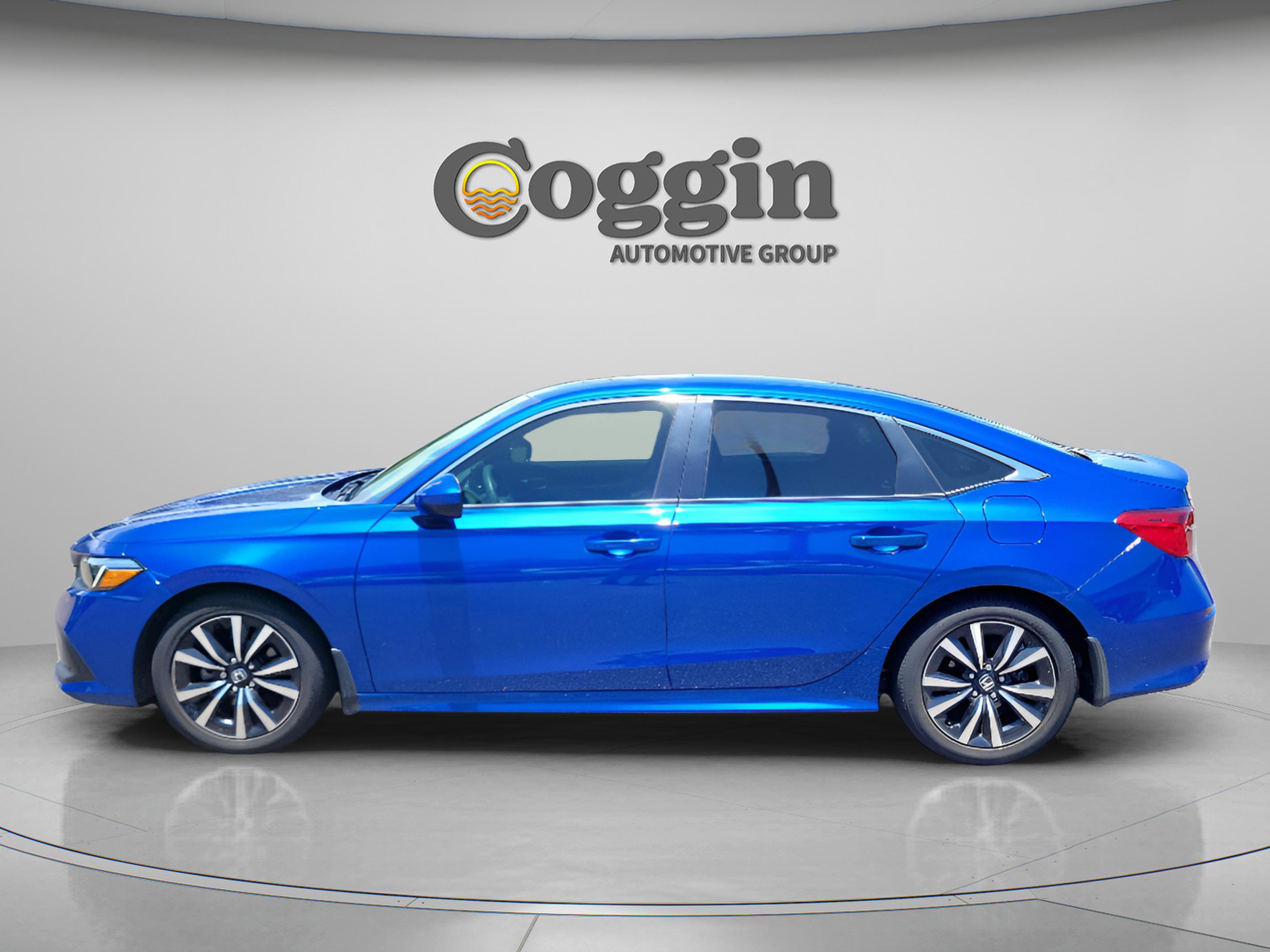 Used 2023 Honda Civic EX image 2