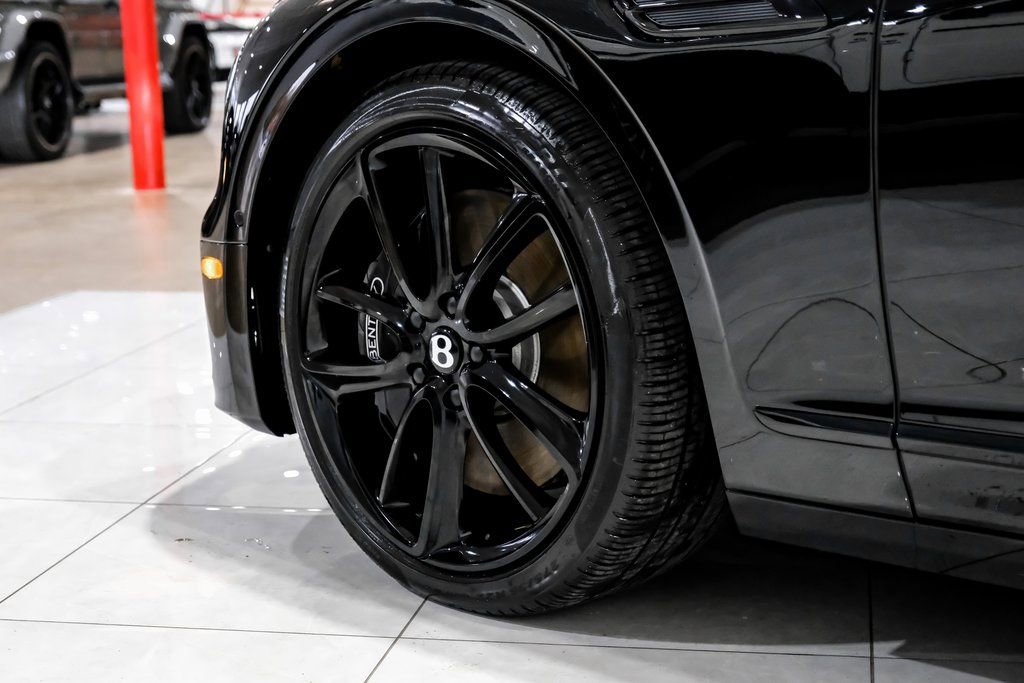 Used 2024 Bentley Flying Spur V8 image 57