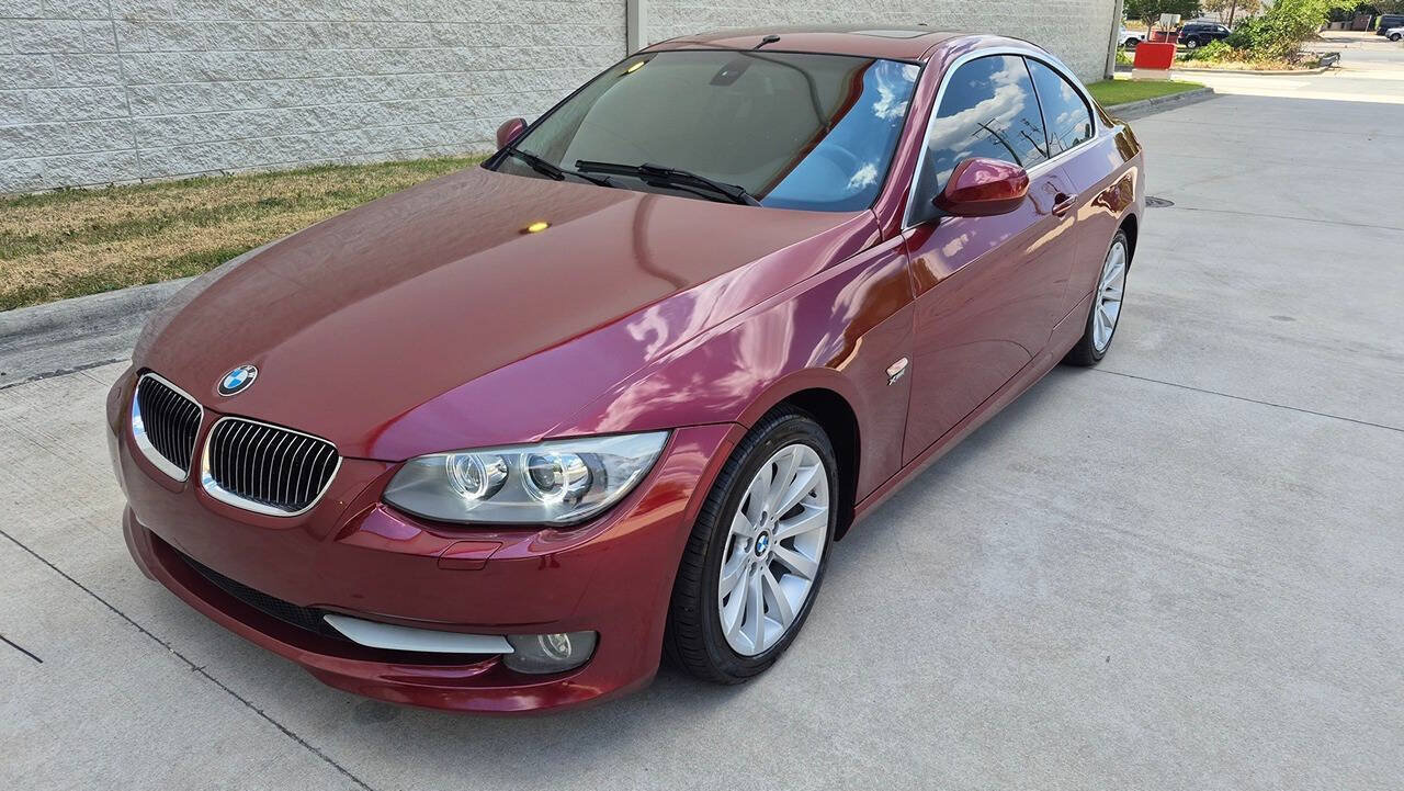 Used 2011 BMW 328i xDrive Coupe AWD/4WD image 6