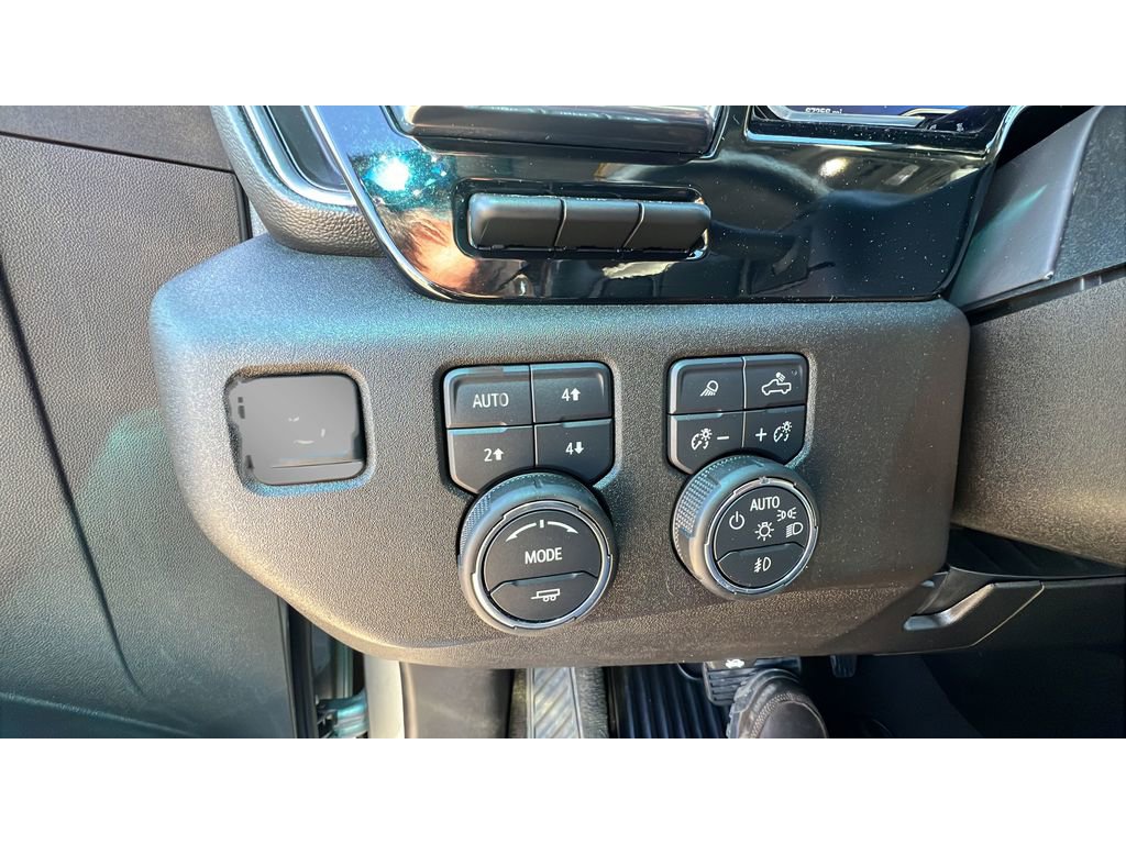 Certified 2025 Chevrolet Silverado 3500 LTZ w/ LTZ Premium Package image 22