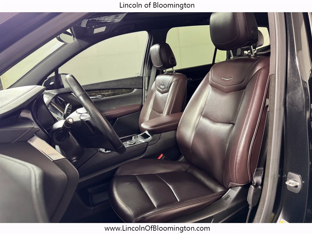 Used 2021 Cadillac XT6 Premium Luxury AWD/4WD image 16