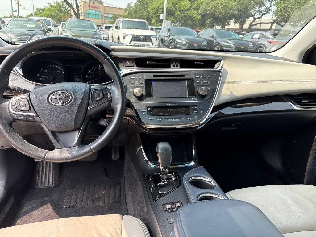 Used 2014 Toyota Avalon XLE Touring FWD image 17