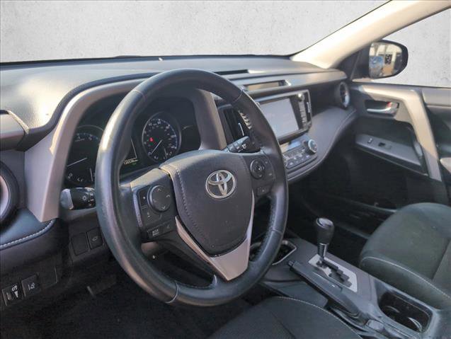 Used 2018 Toyota RAV4 XLE image 8