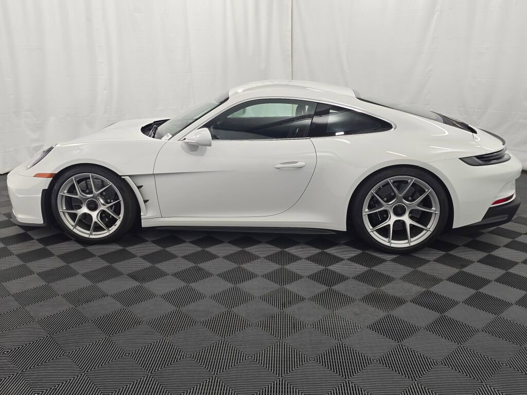 Certified 2024 Porsche 911 GT3 RS RWD image 2